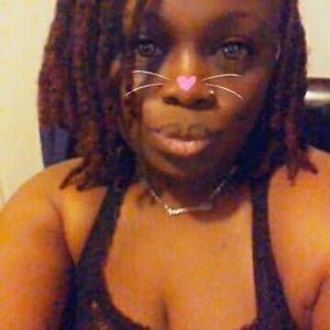 Meet your Posher, Yvette